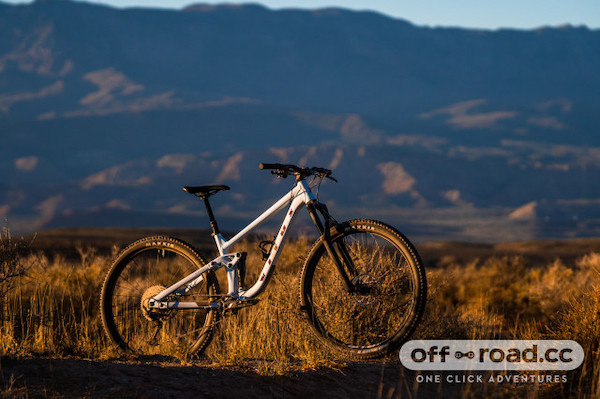 2023 Vitus Mythique New Review